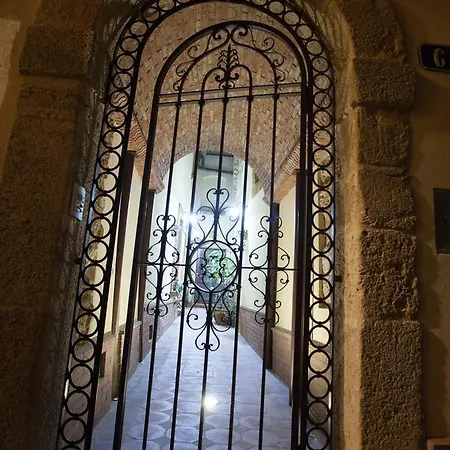 Trio D'archi - Il Cortiletto بيت للعطل كالتاجيروني